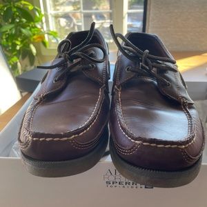 Sperry Top Sider, 2 Eye Canoe Moc. Color: Amaretto, Size: 11